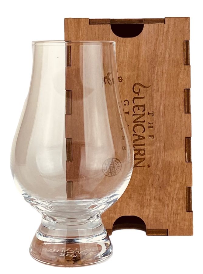 glencairn-whisky-glass-in-wood-box